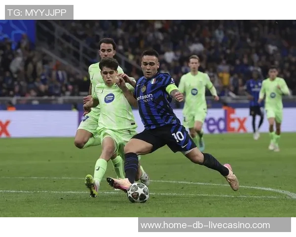 尤文图斯与巴萨经典对决录播回顾精彩瞬间与战术分析